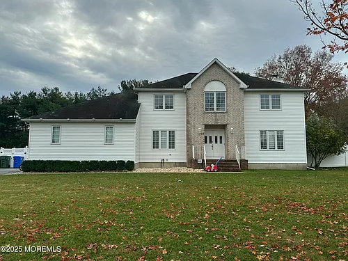63 Jamestown Rd Photo 1