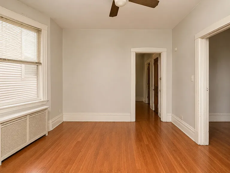 1217 W George St #1F — Photo 6