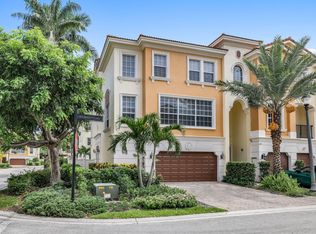 616 NE Rossetti Ln, Boca Raton, FL 33487