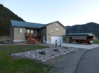 21265 Pamin Loop, Clinton, MT 59825