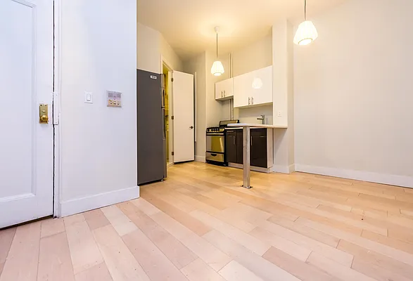 Rented by Nooklyn NYC LLC | media 14