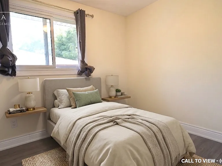 508 Pinetree Cres — Photo 7