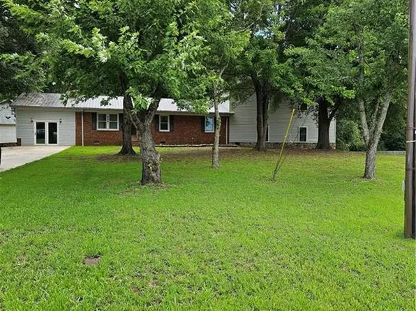 213 Devonshire Dr, Lexington, NC 27295