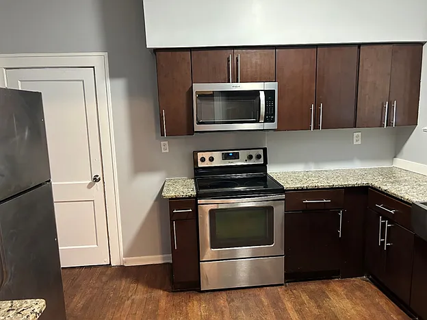 6420 New Kings Rd — Photo 6