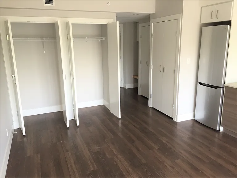 2525 Carnarvon St #312 — Photo 44