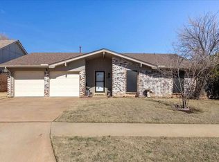 6827 SW Fenwick Ave, Lawton, OK 73505