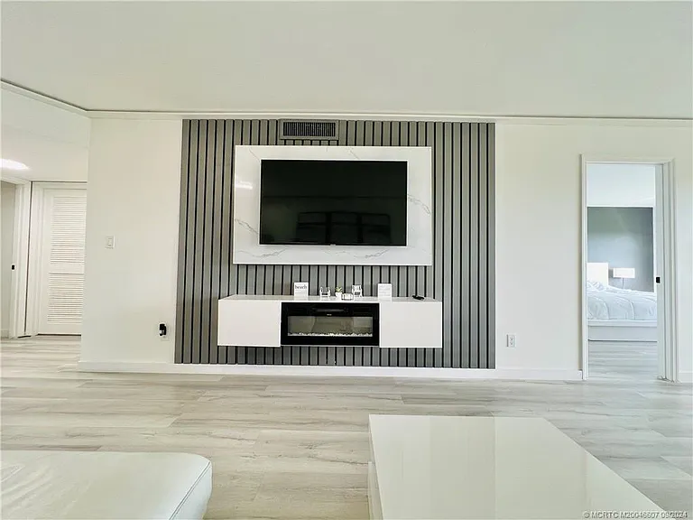 10044 S Ocean Dr #205 — Photo 18