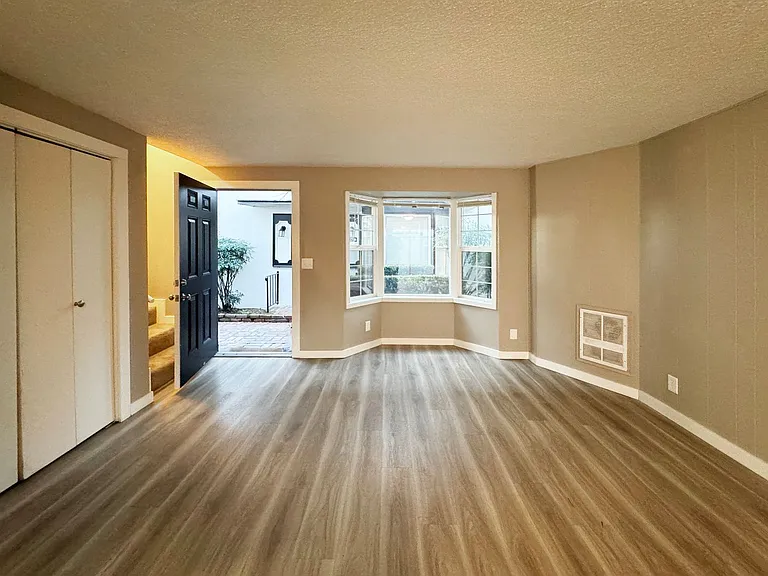 French Quarter Apartments — Photo 46