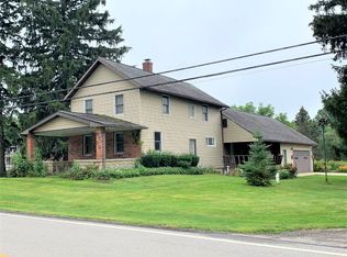 9752 Mentor Rd, Chardon, OH 44024