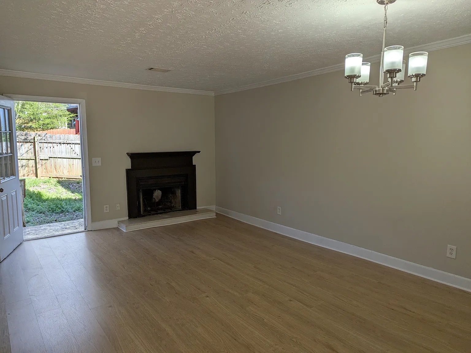 1944 Terri Meyer Drive SE — Photo 3