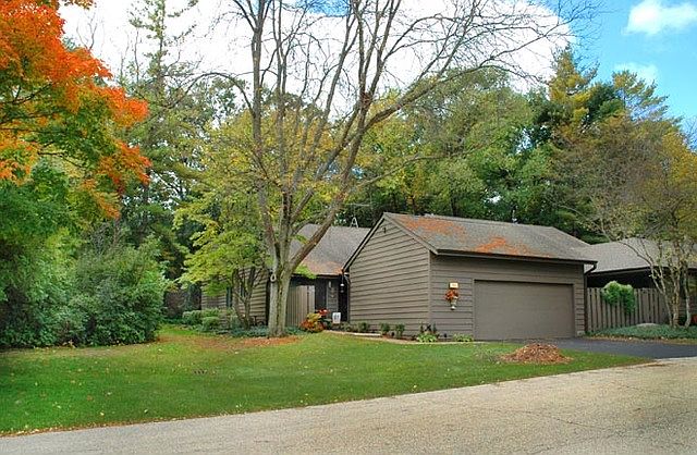 1st image of 58 Lakewood Cir #0