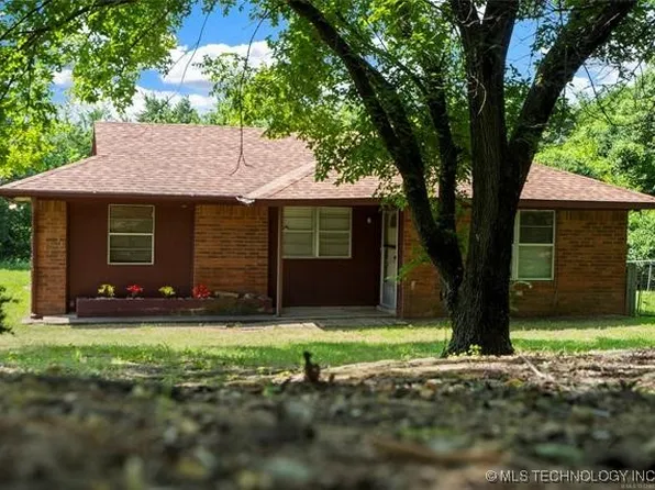 2608 Hickory Bluff Rd, Sapulpa, OK 74066