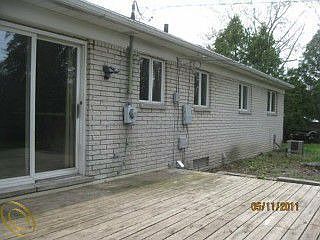 2nd image of 33436 Forest Ct