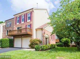 6558 Tartan Vista Dr, Alexandria, VA 22312