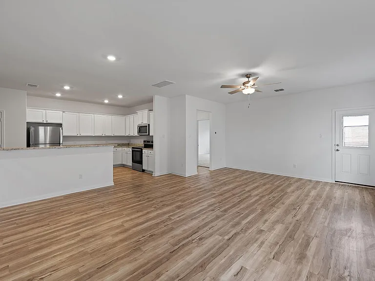 14401 Bonellis Pass — Photo 2