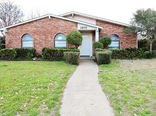 1801 Clark Trl, Grand Prairie, TX 75052