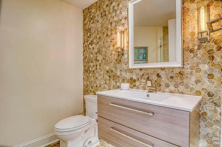 570 Ocean Dr #601 — Photo 23