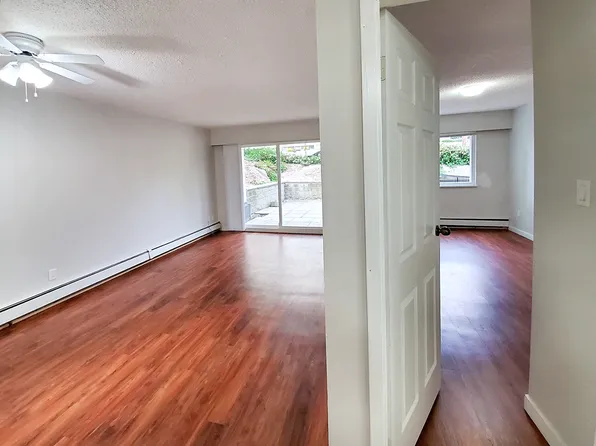 West Coast Apartments, 520 11th St, New Westminster, BC V3M 5W9