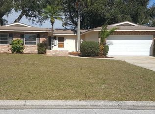 2260 Watrous Dr, Dunedin, FL 34698