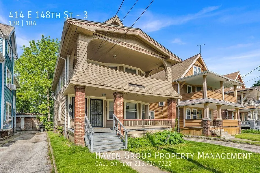414 E 148th St | Unit 3, Cleveland, Ohio, 44110 - Spacious 1-bed 1-bath multi-family home! — Photo 2