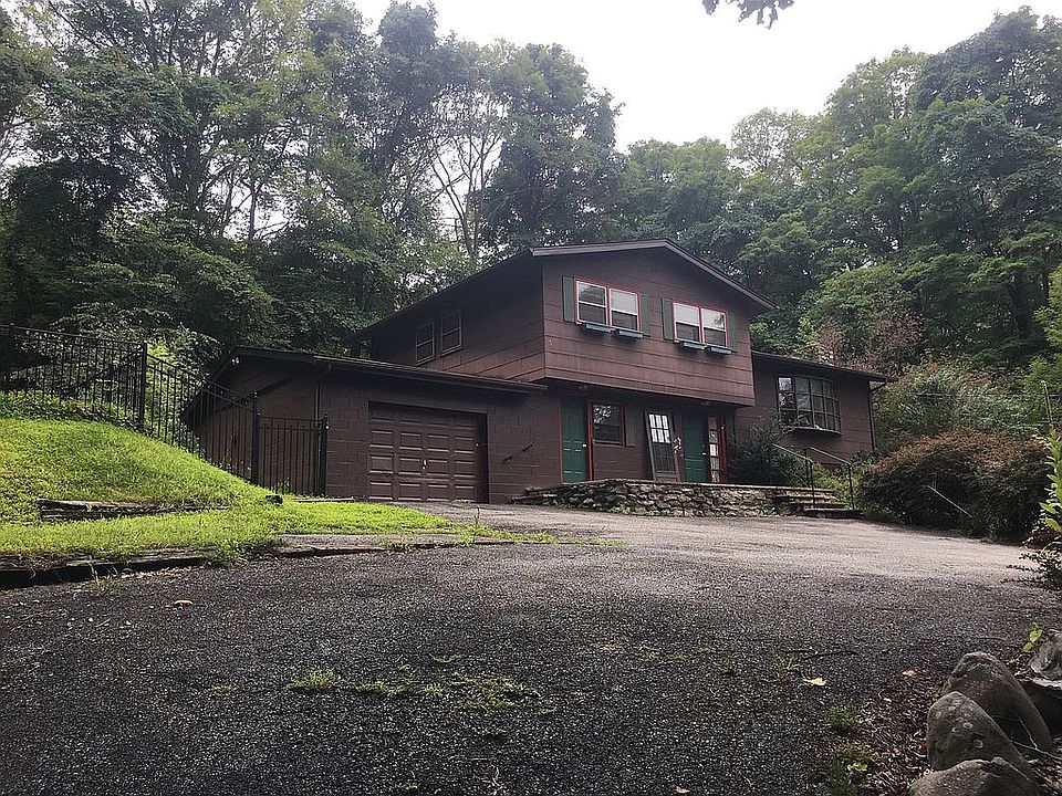 2nd image of 2 Westlin Ln