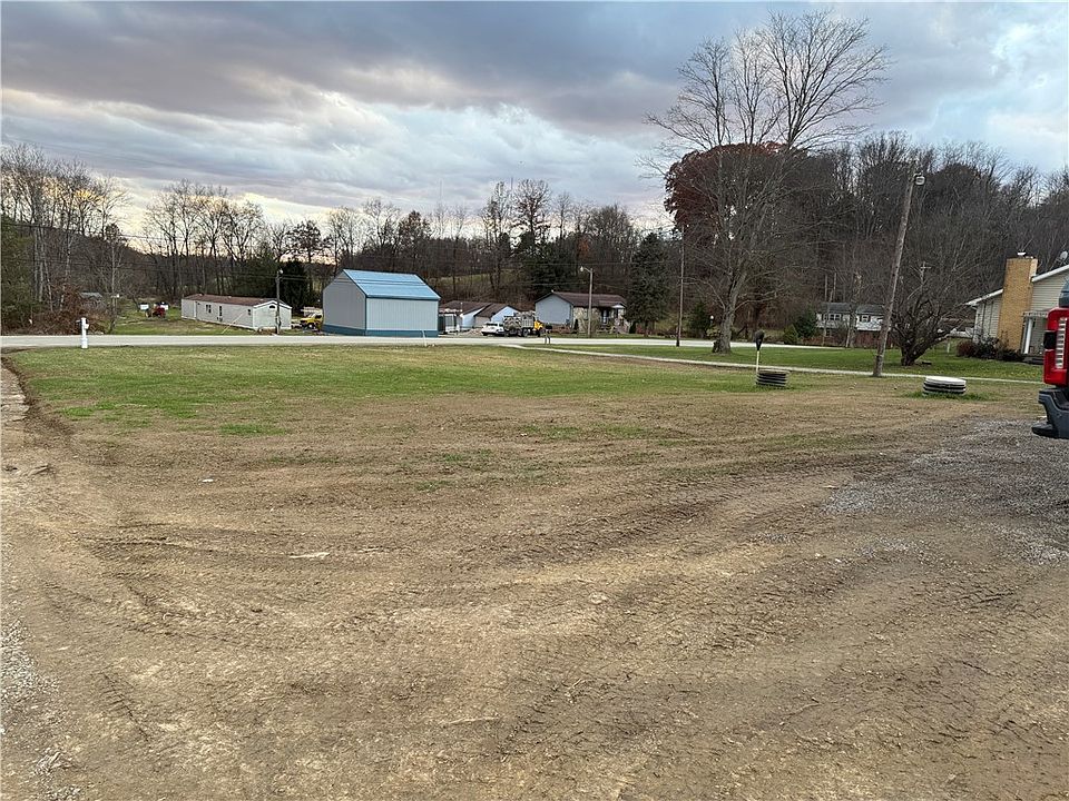 2nd image of 813 Edmon Rd