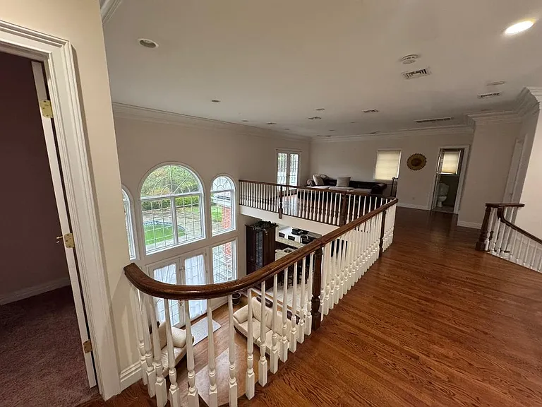 9 Kate Ct — Photo 5