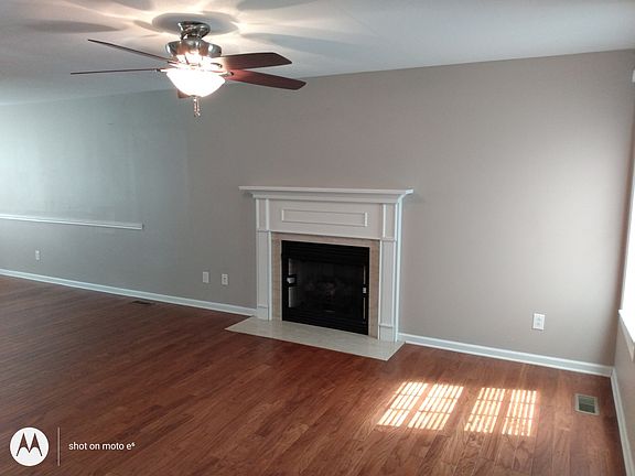 3rd image of 1065 Chardea Dr