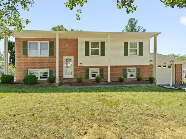 1402 Brushy Mountain Dr, Salem, VA 24153