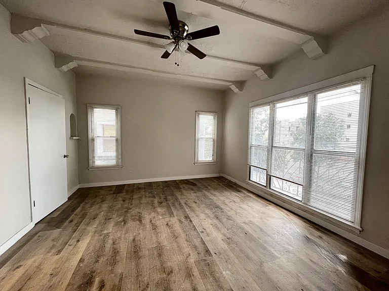 5623 Virginia Ave #201 — Photo 3