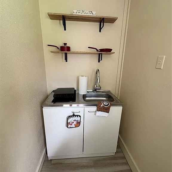 14413B Hertha Ave — Photo 4