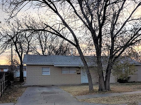 3rd image of 2510 Thorne Dr