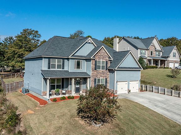 5th image of 131 Marmiton Ct