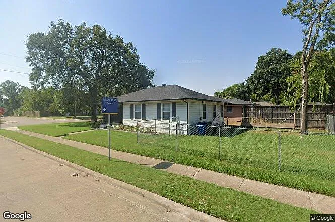 2533 Warren Ave — Photo 99
