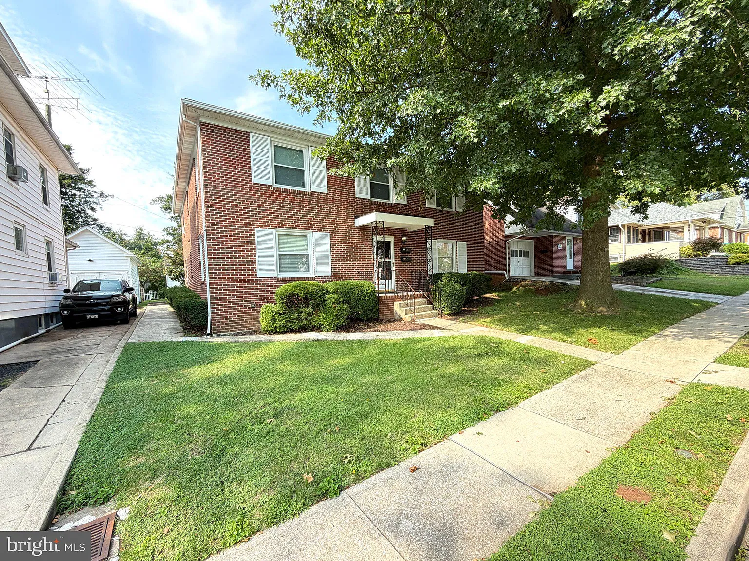 2 bed, 1.0 bath, 3198 sqft, $1,750 — Photo 1