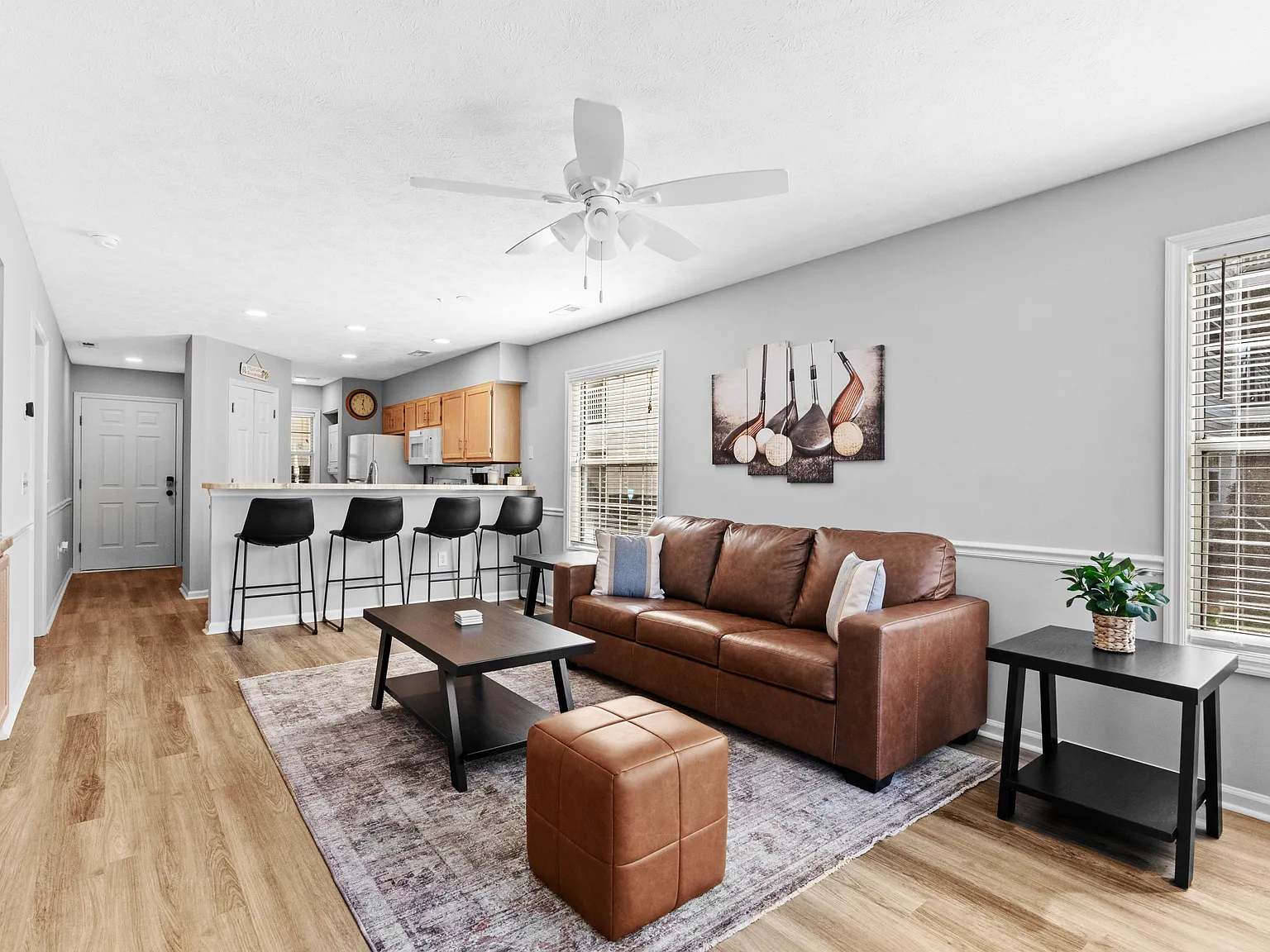 2 bed, 894 sqft, $1,500 — Photo 3