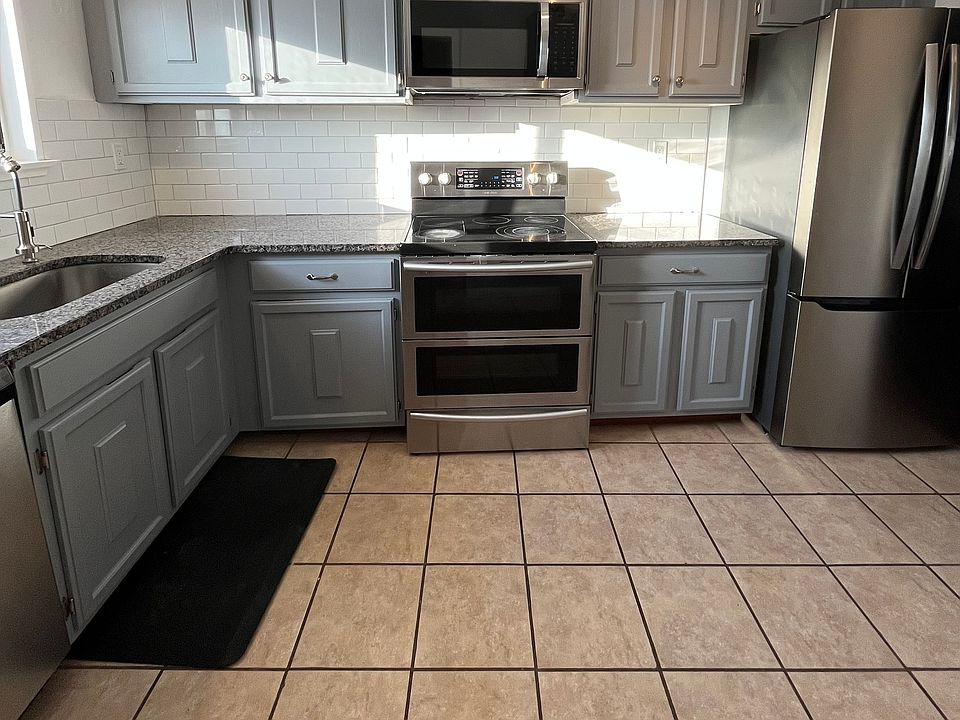 1st image of 10 Dogwood Court #10