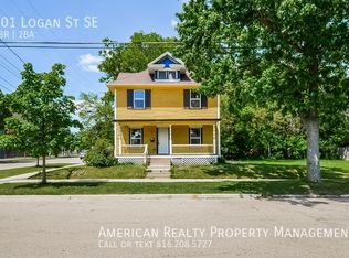 701 Logan St SE, Grand Rapids, MI 49503