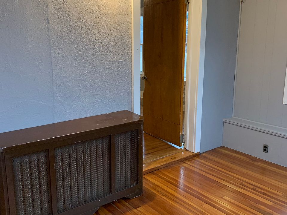 Enclosed heated porch