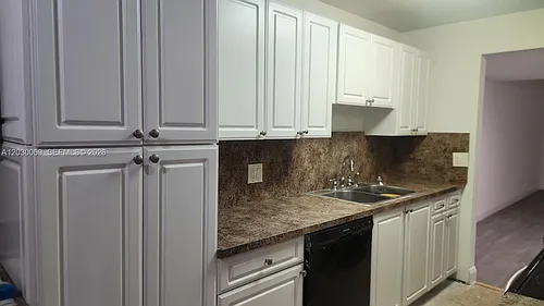 1817 NW 58th Ave #22 Photo 1