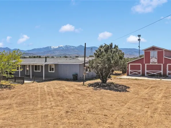 8074 Mira Mar Rd, Phelan, CA 92371