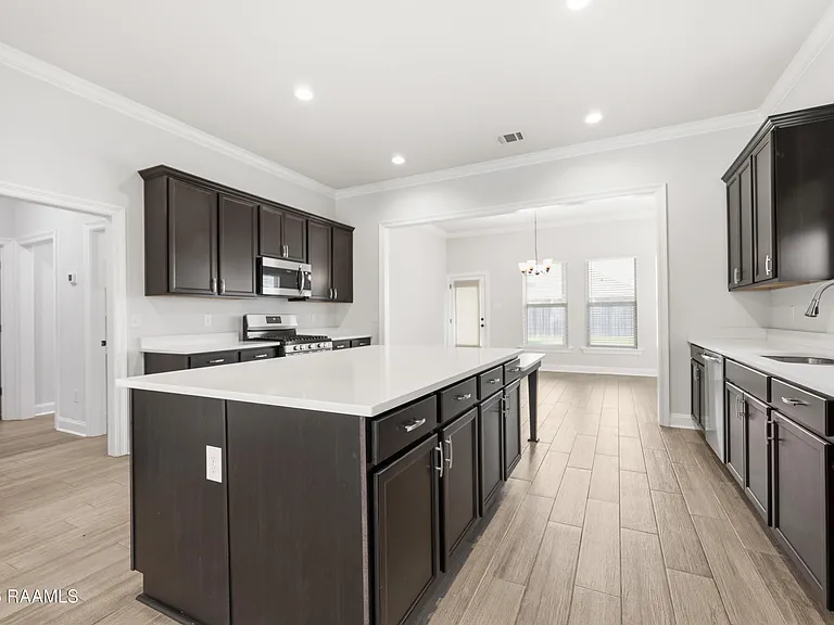 224 Wild Cherry Ln — Photo 3