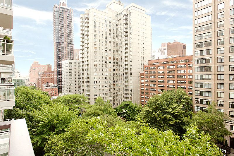 1st image of 200 E 66th St APT B905