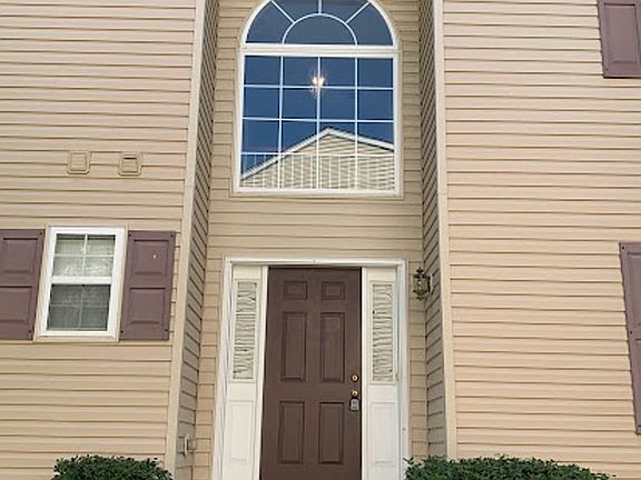 3rd image of 6870 Hunt Dr
