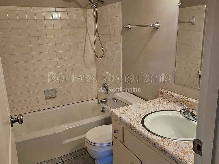 51 Winchester Pl #C — Photo 4