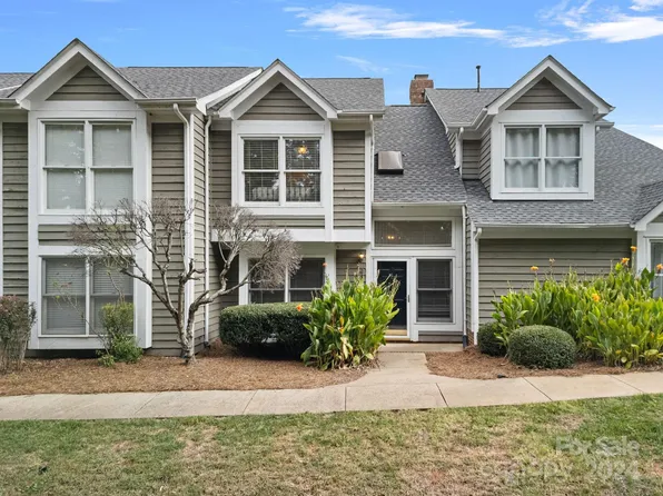 8244 Legare Ct, Charlotte, NC 28210