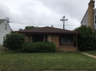 6306 W Leon Ter, Milwaukee, WI 53218