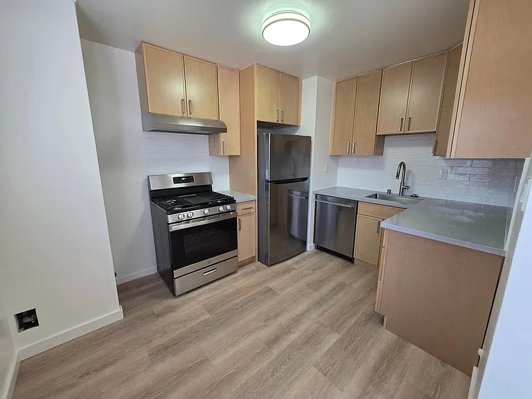 1638 Hearst Ave #1D — Photo 4