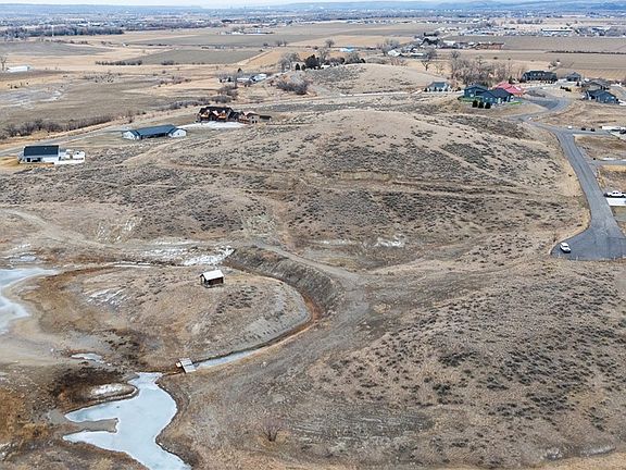 3rd image of 8325 Pond Rd