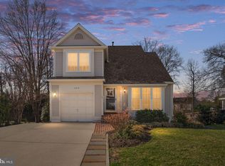 4015 Cool Brooke Way, Alexandria, VA 22306